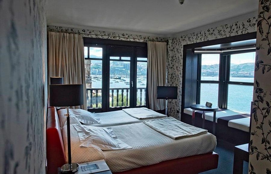 Ercilla Embarcadero Hotel Getxo Exterior photo